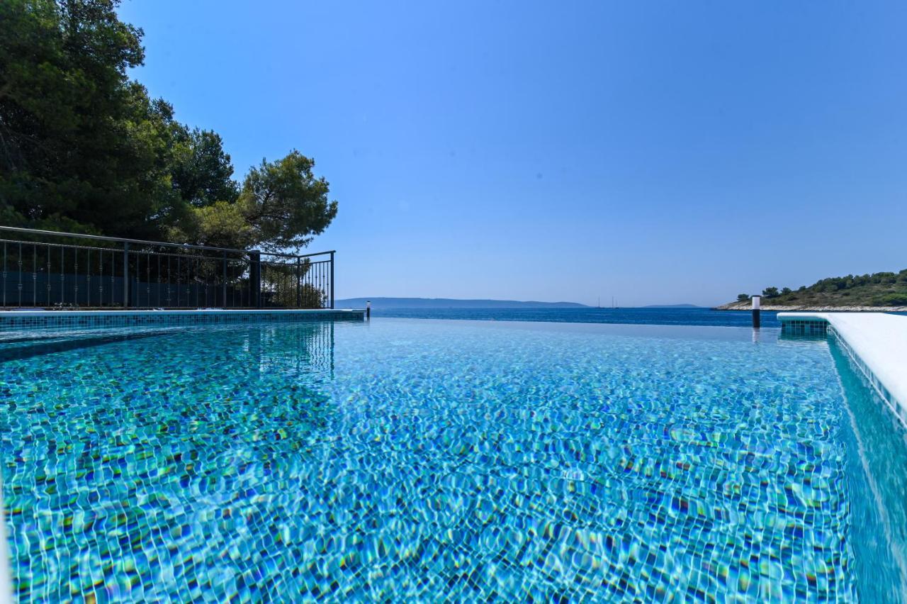 Villa Rudini With Heated Pool Okrug Gornji Bagian luar foto